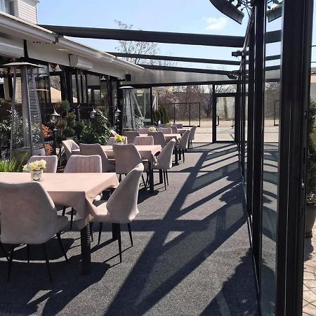 Комплекс Окей Hostel Sumen Kültér fotó